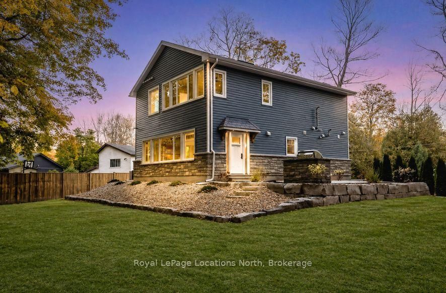 545 Oxbow Park Drive • Wasaga Beach, ON photo 3