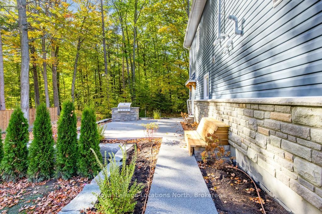 545 Oxbow Park Drive • Wasaga Beach, ON photo 34