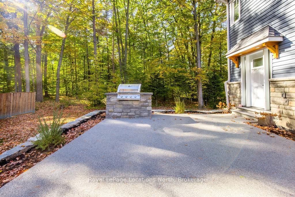 545 Oxbow Park Drive • Wasaga Beach, ON photo 35