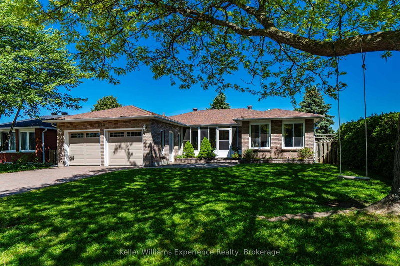 922 Playfair Road