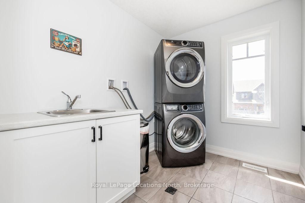 18 Bassett Street • Collingwood, ON photo 30