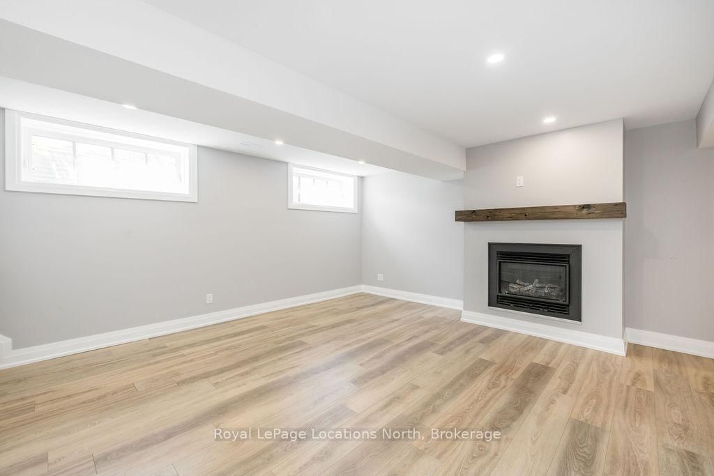 18 Bassett Street • Collingwood, ON photo 32