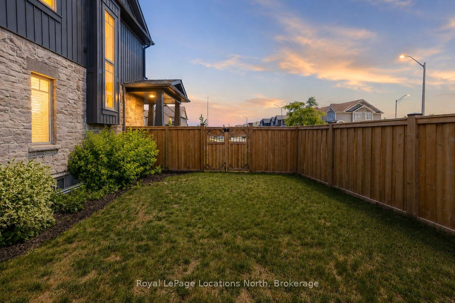 18 Bassett Street • Collingwood, ON photo 4