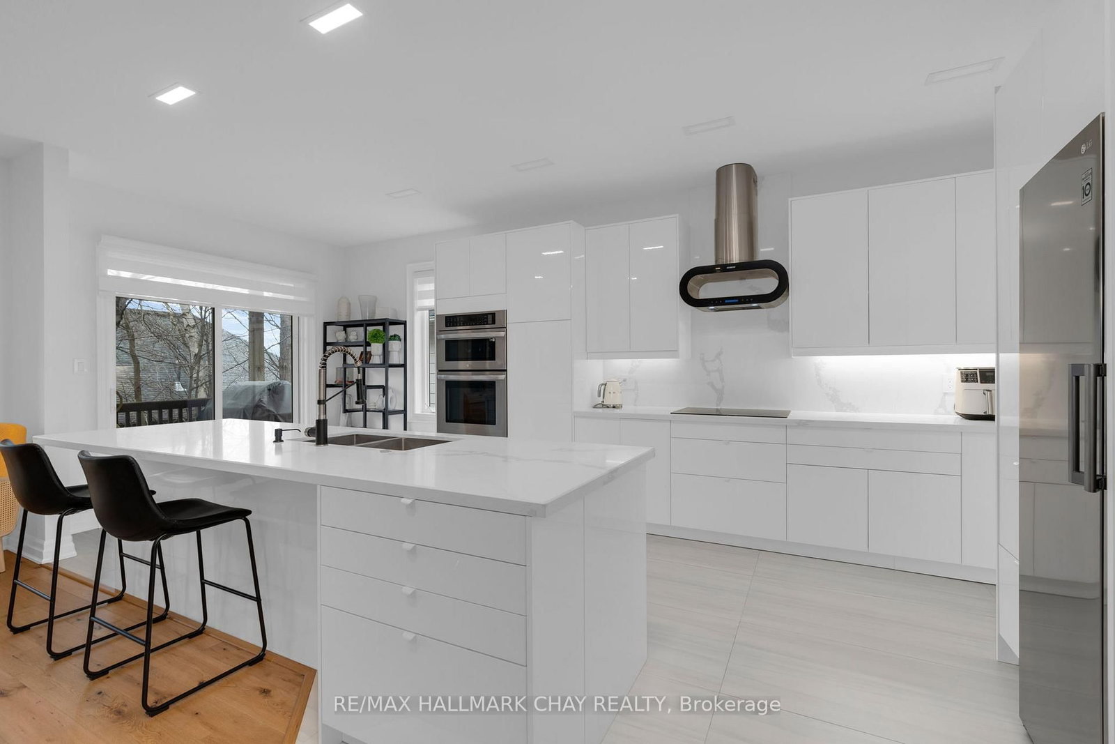16 Oakmont Avenue • Oro-Medonte, ON photo 13