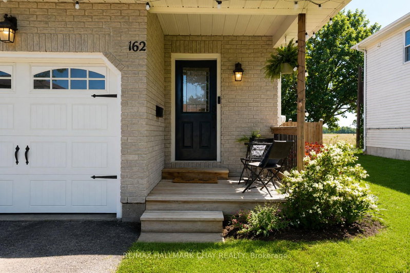 162 Ritchie Crescent