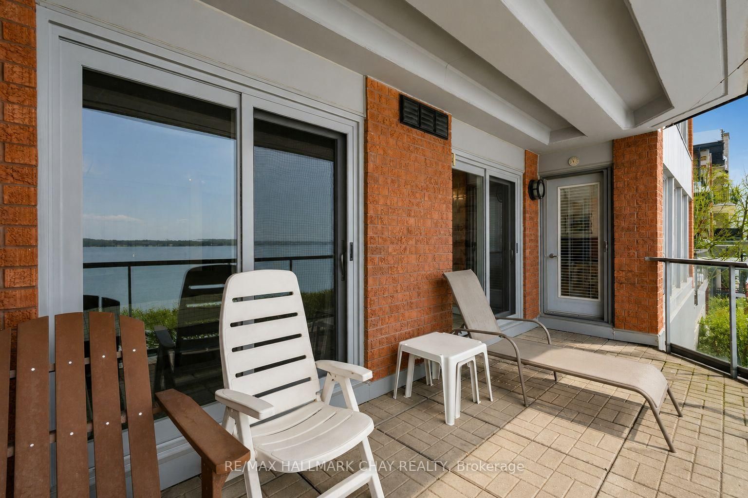 21 Kempenfelt Drive • #103 • Barrie, ON photo 18