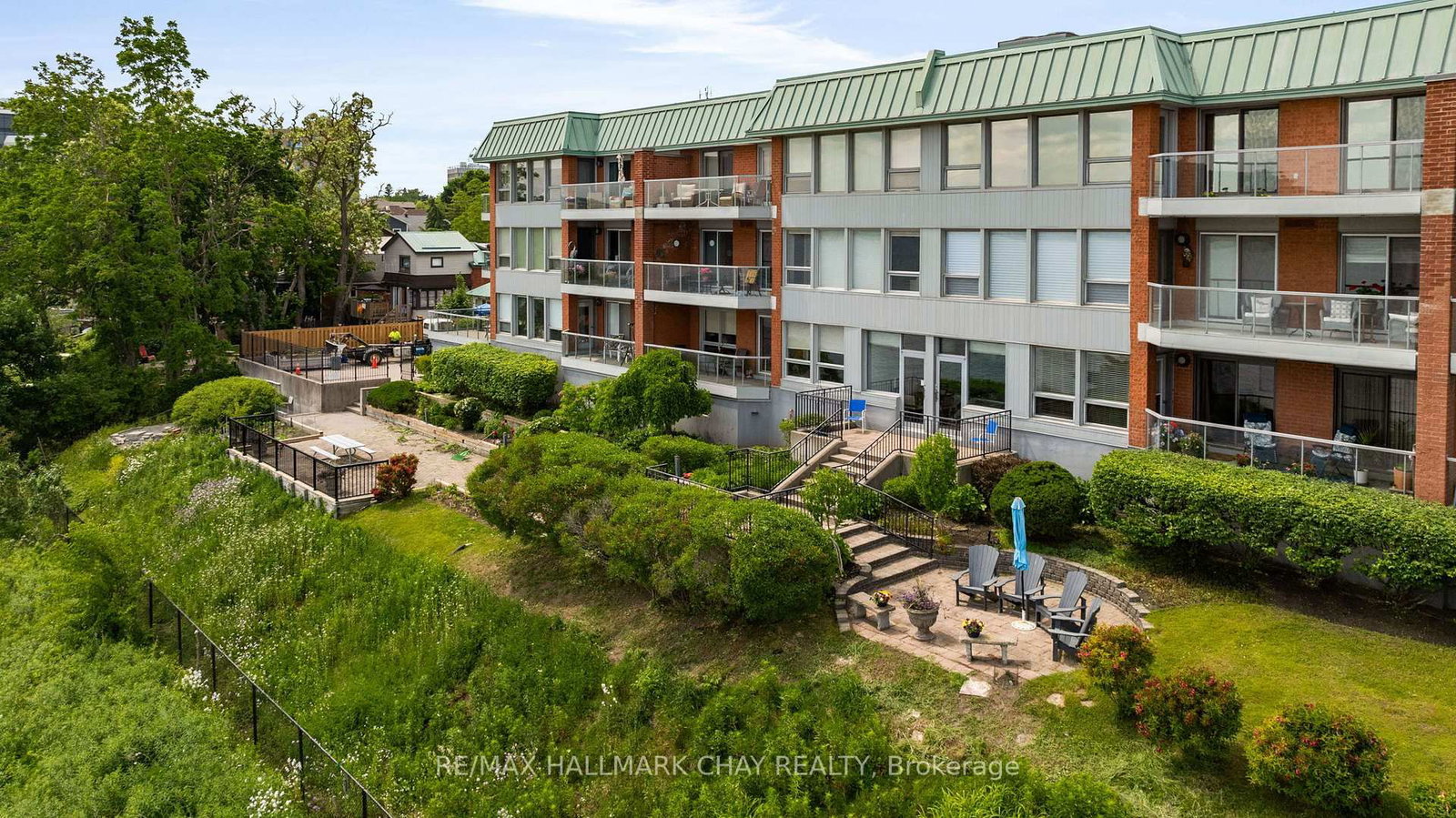 21 Kempenfelt Drive • #103 • Barrie, ON photo 26