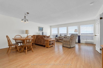 21 Kempenfelt Drive • #103 • Barrie, ON photo 5