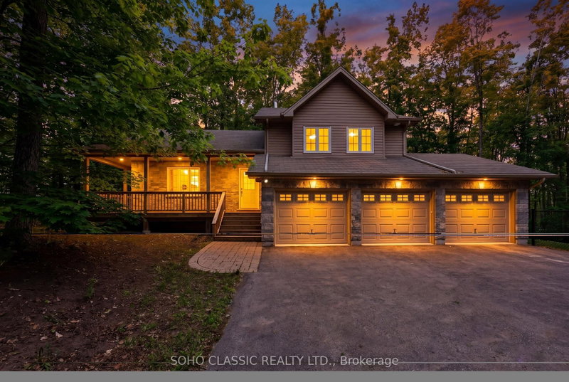 16 Oneida Avenue