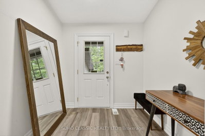 16 Oneida Avenue • Oro-Medonte, ON photo 5