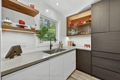 16 Oneida Avenue • Oro-Medonte, ON photo 9
