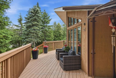 27 York Street • Collingwood, ON photo 4