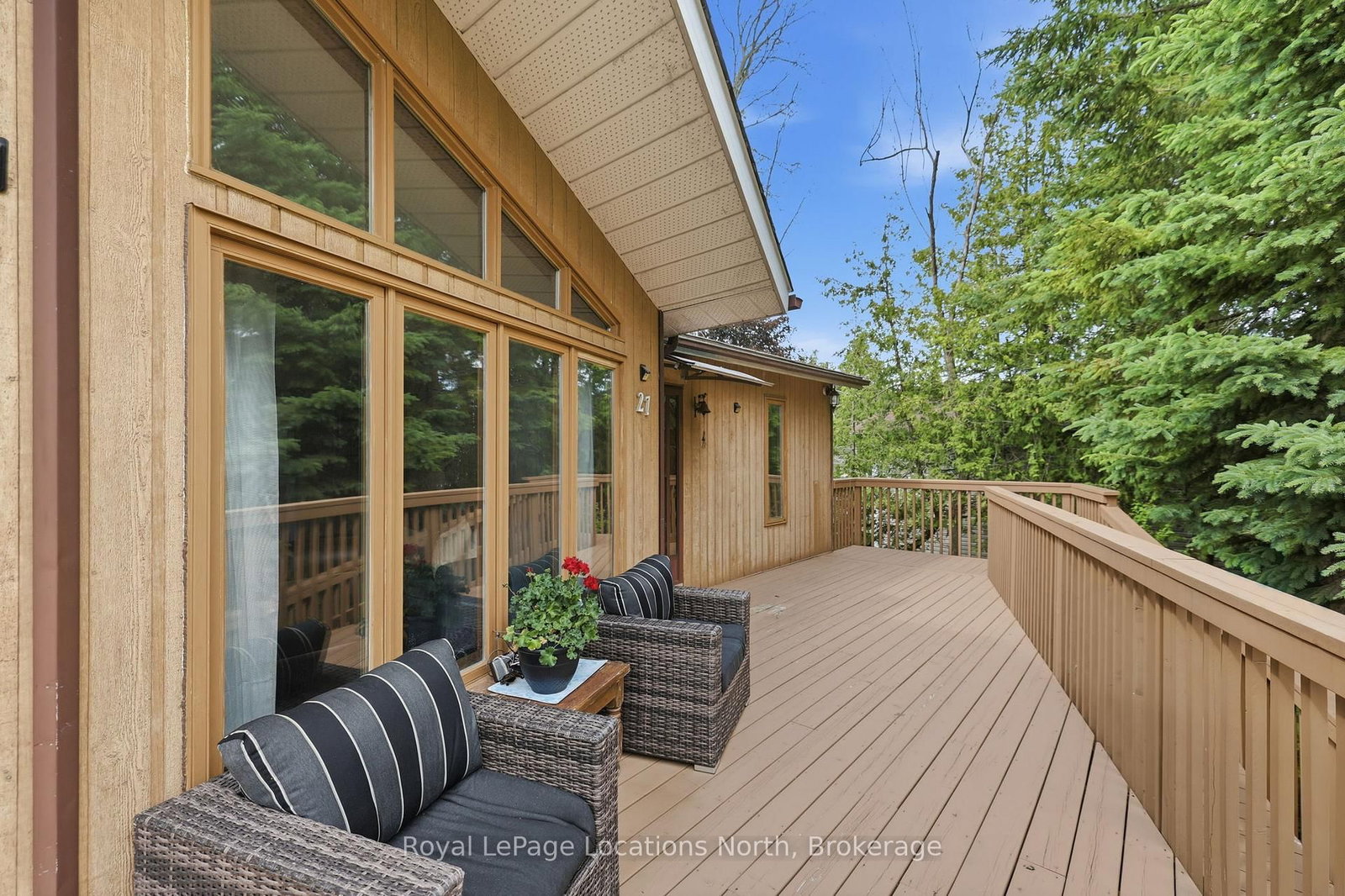 27 York Street • Collingwood, ON photo 5
