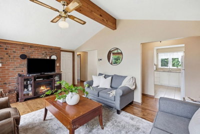 27 York Street • Collingwood, ON photo 8