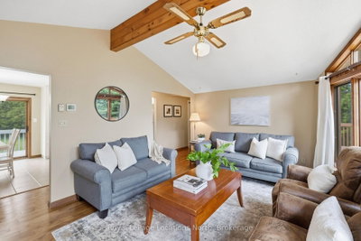 27 York Street • Collingwood, ON photo 9