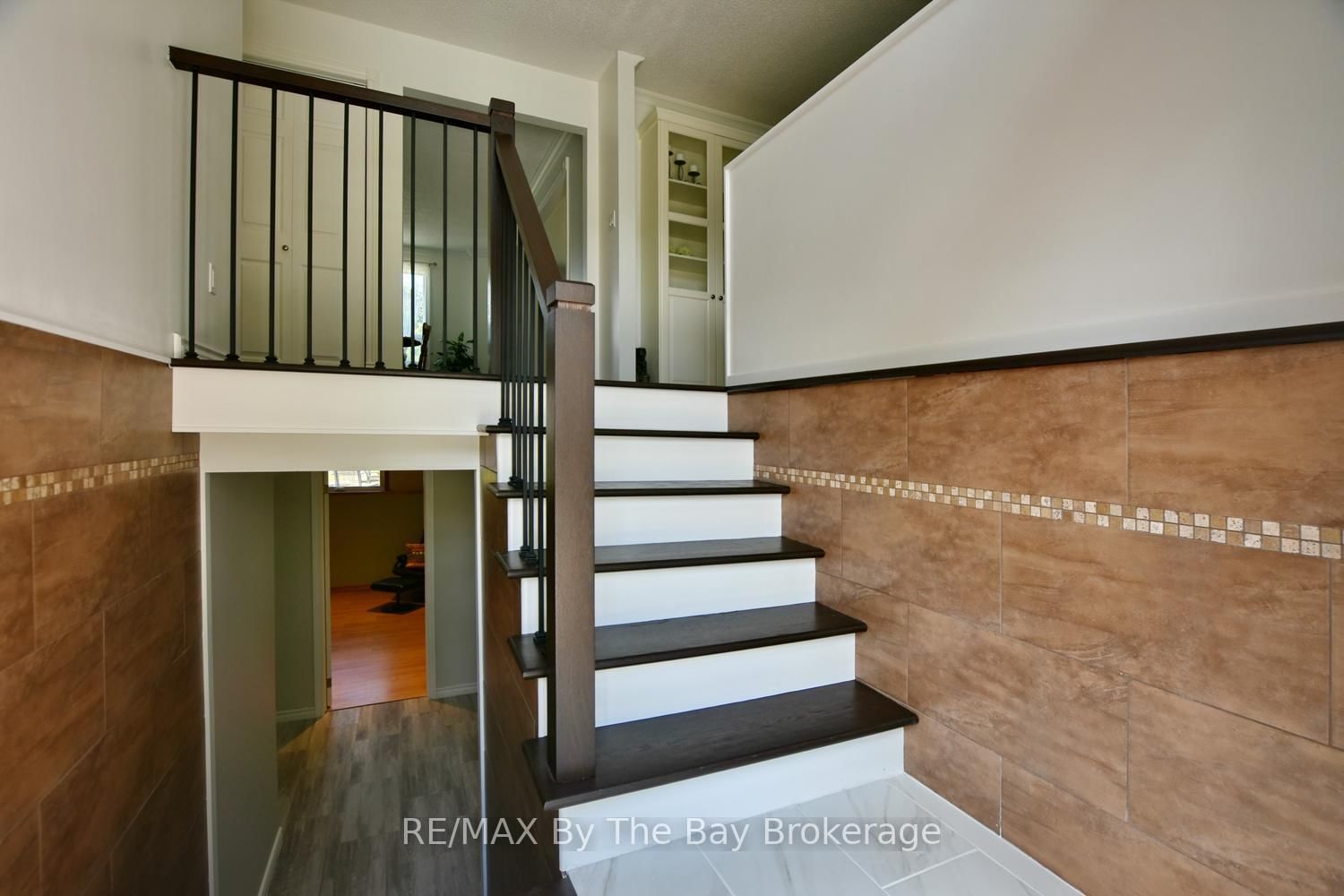 2 Birchmount Circle • Wasaga Beach, ON photo 23