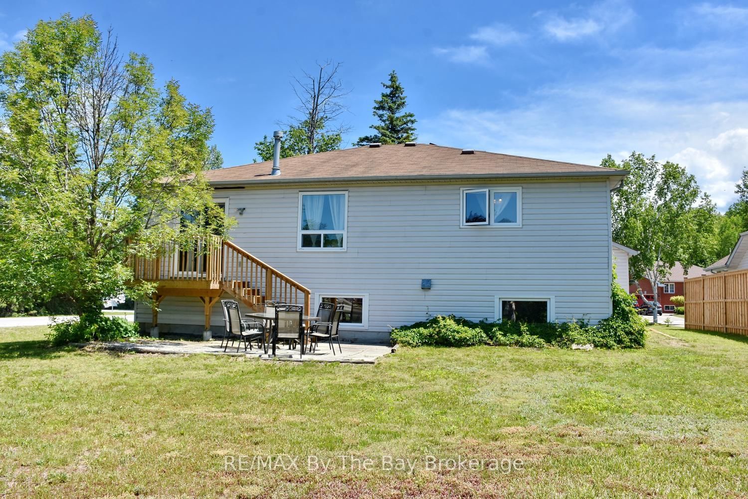 2 Birchmount Circle • Wasaga Beach, ON photo 39