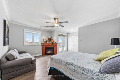 378 ABERDEEN Boulevard • Midland, ON photo 8
