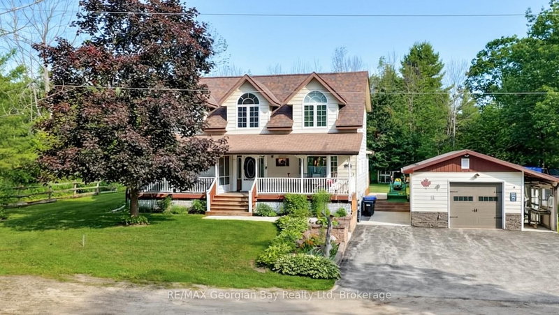 4 Moore Avenue