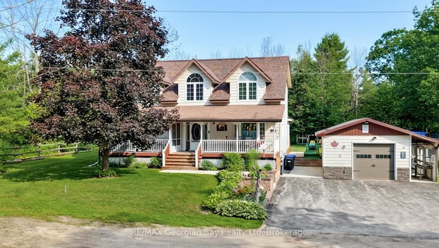 4 Moore Avenue