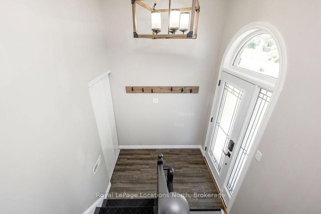 73 Fernbrook Drive