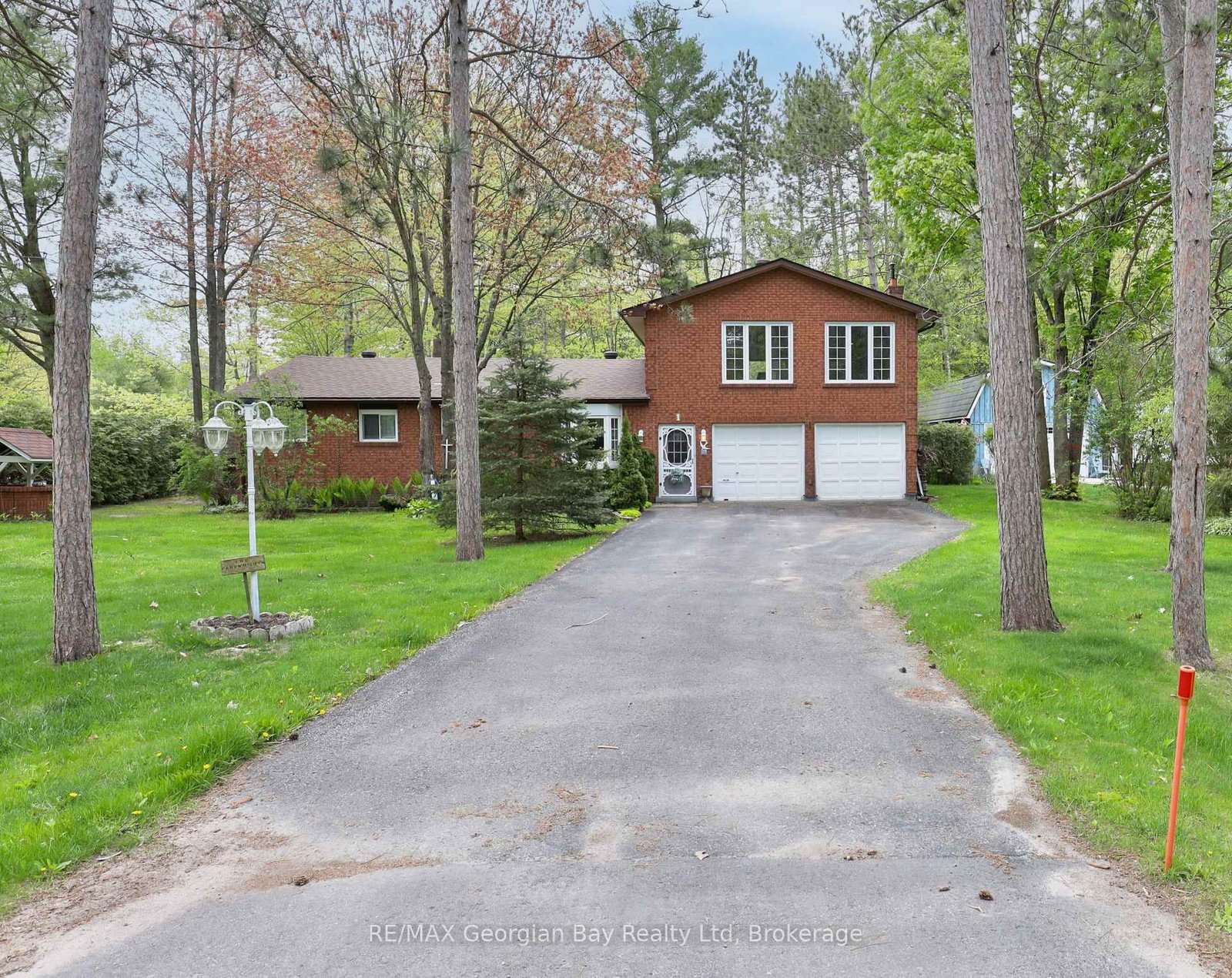 1 Lindale Avenue • Tiny, ON photo 1