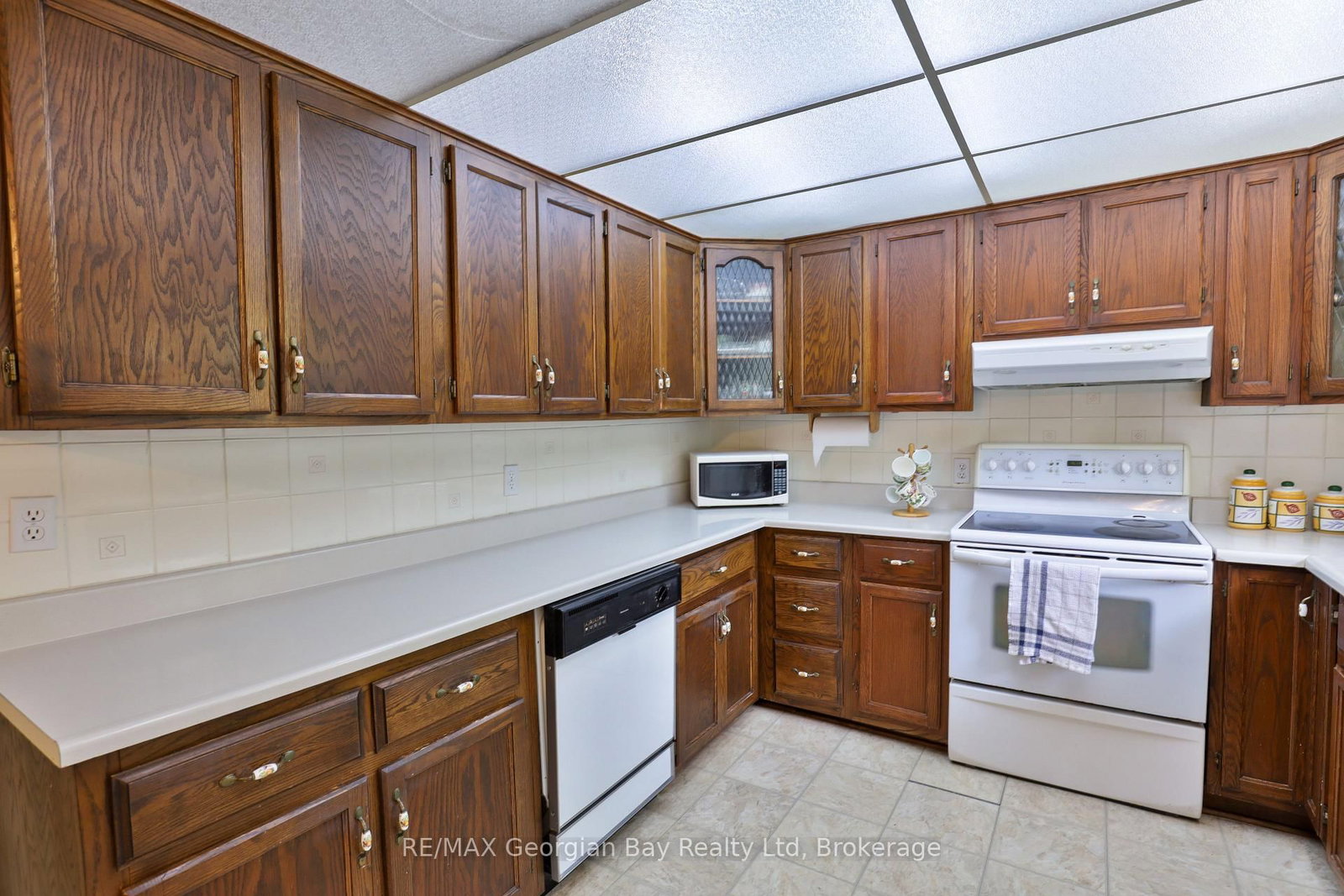 1 Lindale Avenue • Tiny, ON photo 11