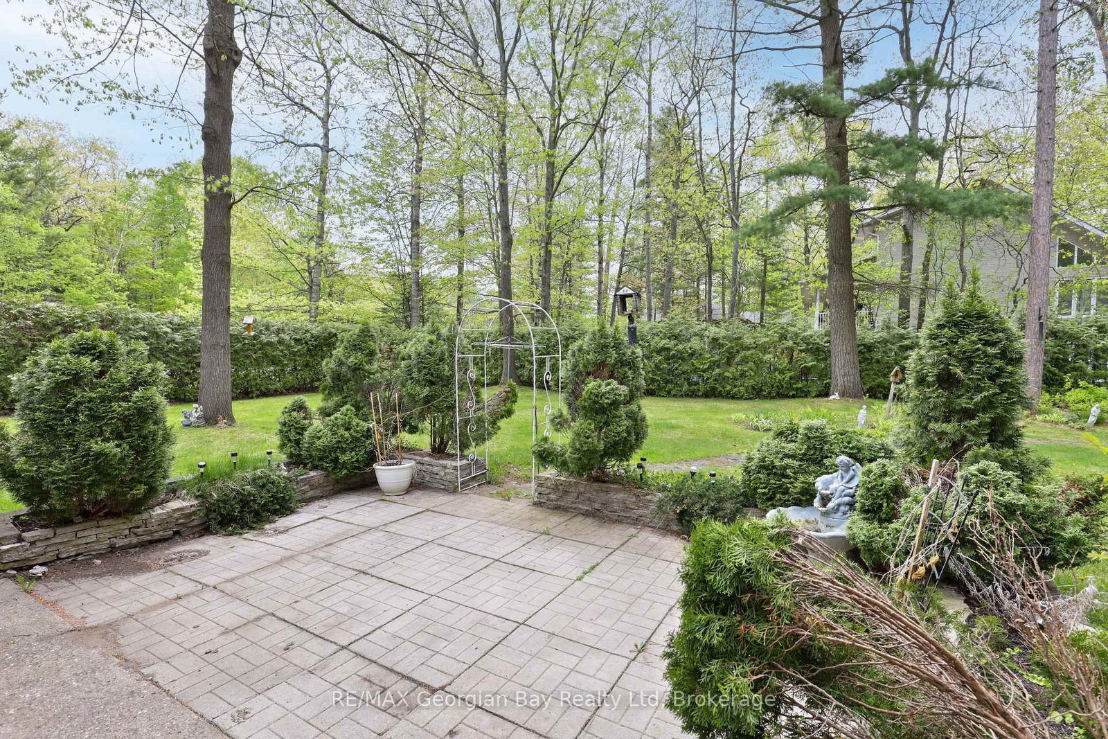 1 Lindale Avenue • Tiny, ON photo 33