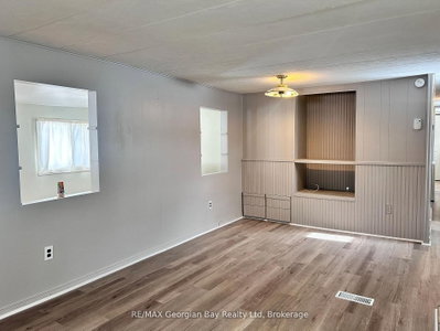 3 Northland Road • Midland, ON photo 8