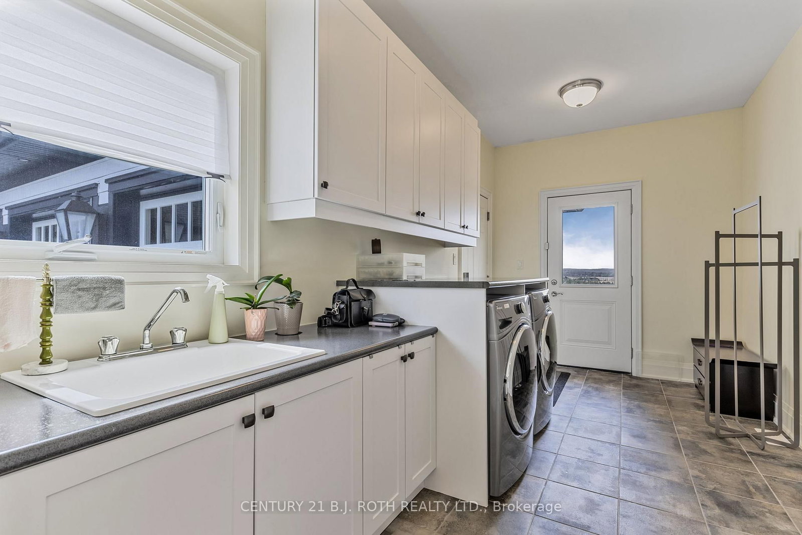 8 Morgan Drive • Oro-Medonte, ON photo 21