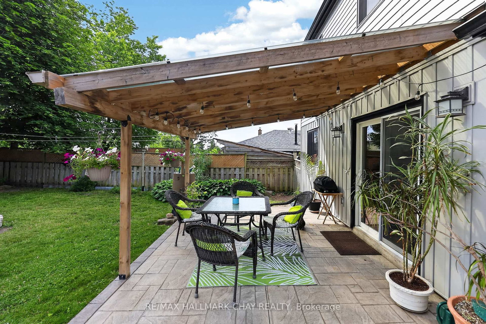 243 Letitia Street • Barrie, ON photo 10