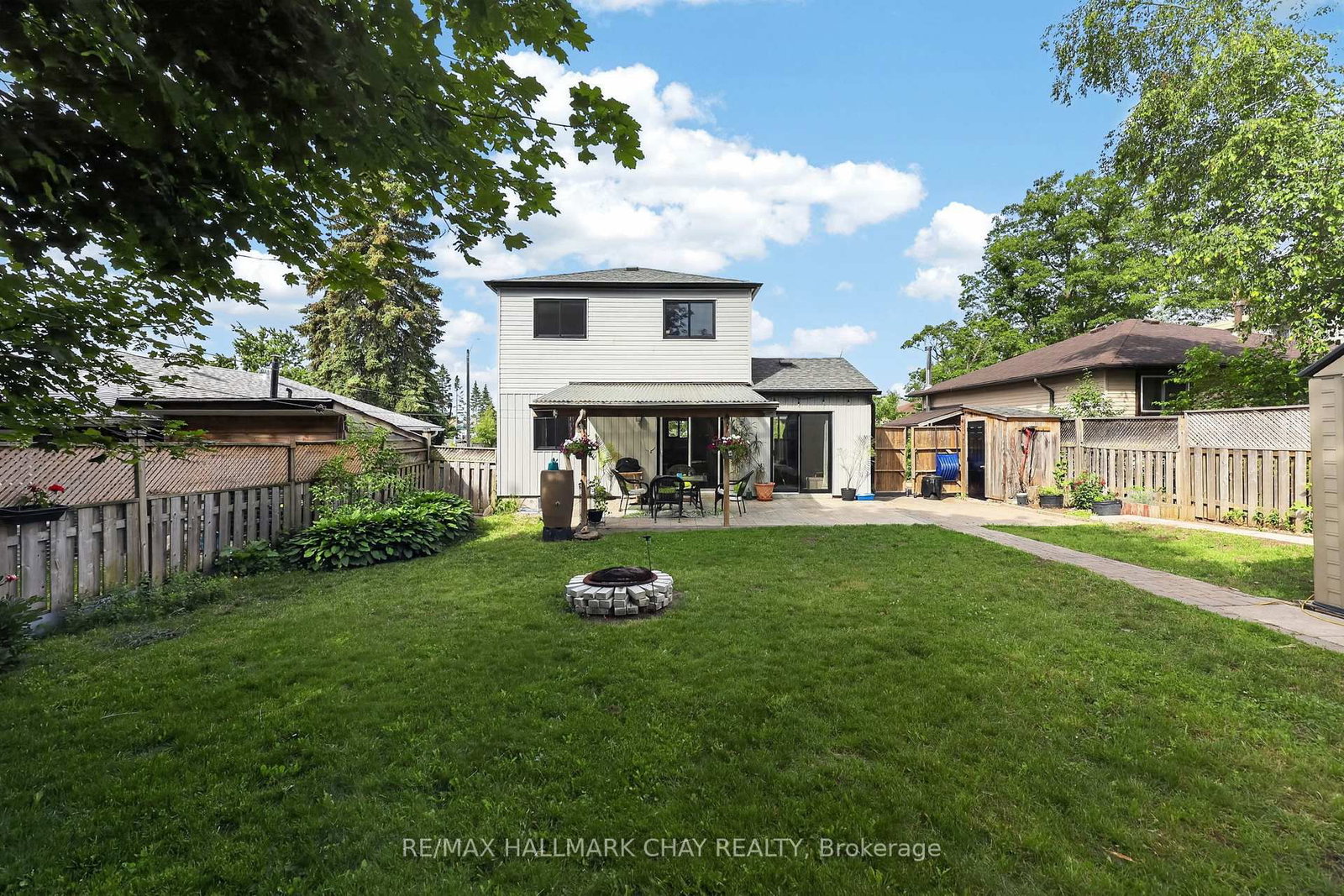 243 Letitia Street • Barrie, ON photo 12