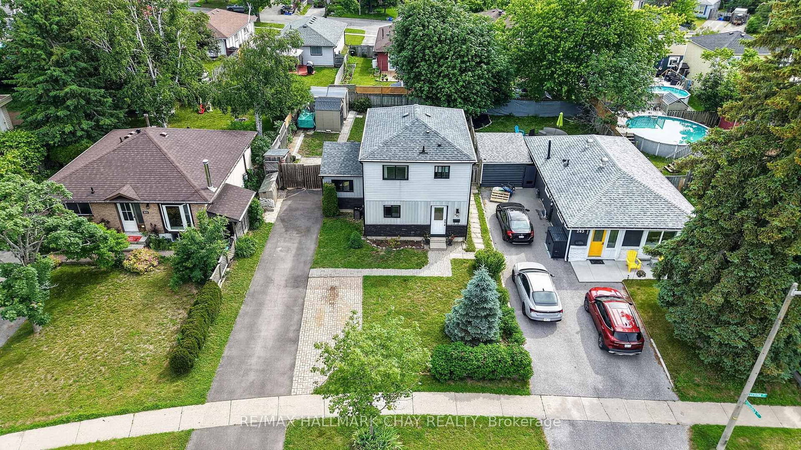 243 Letitia Street • Barrie, ON photo 14