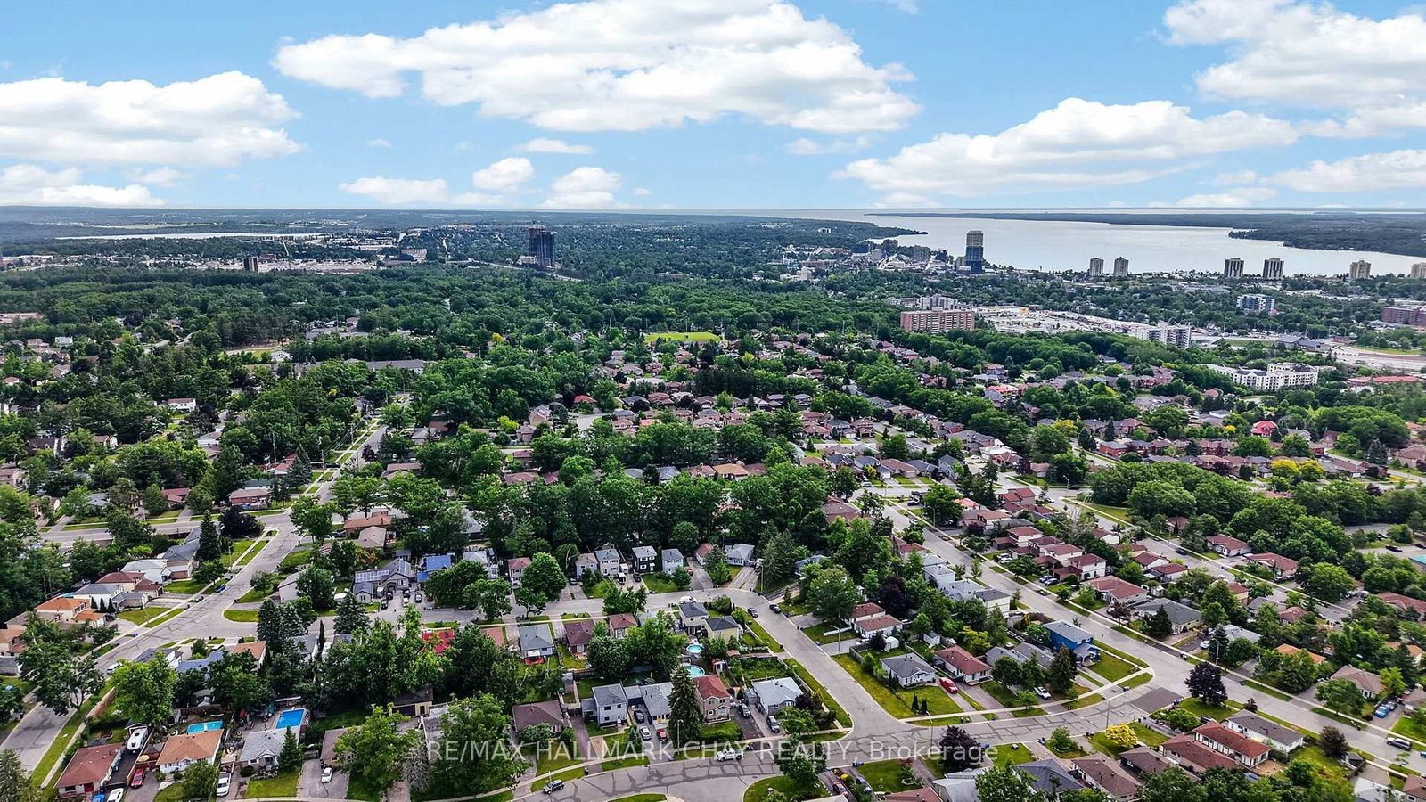 243 Letitia Street • Barrie, ON photo 16