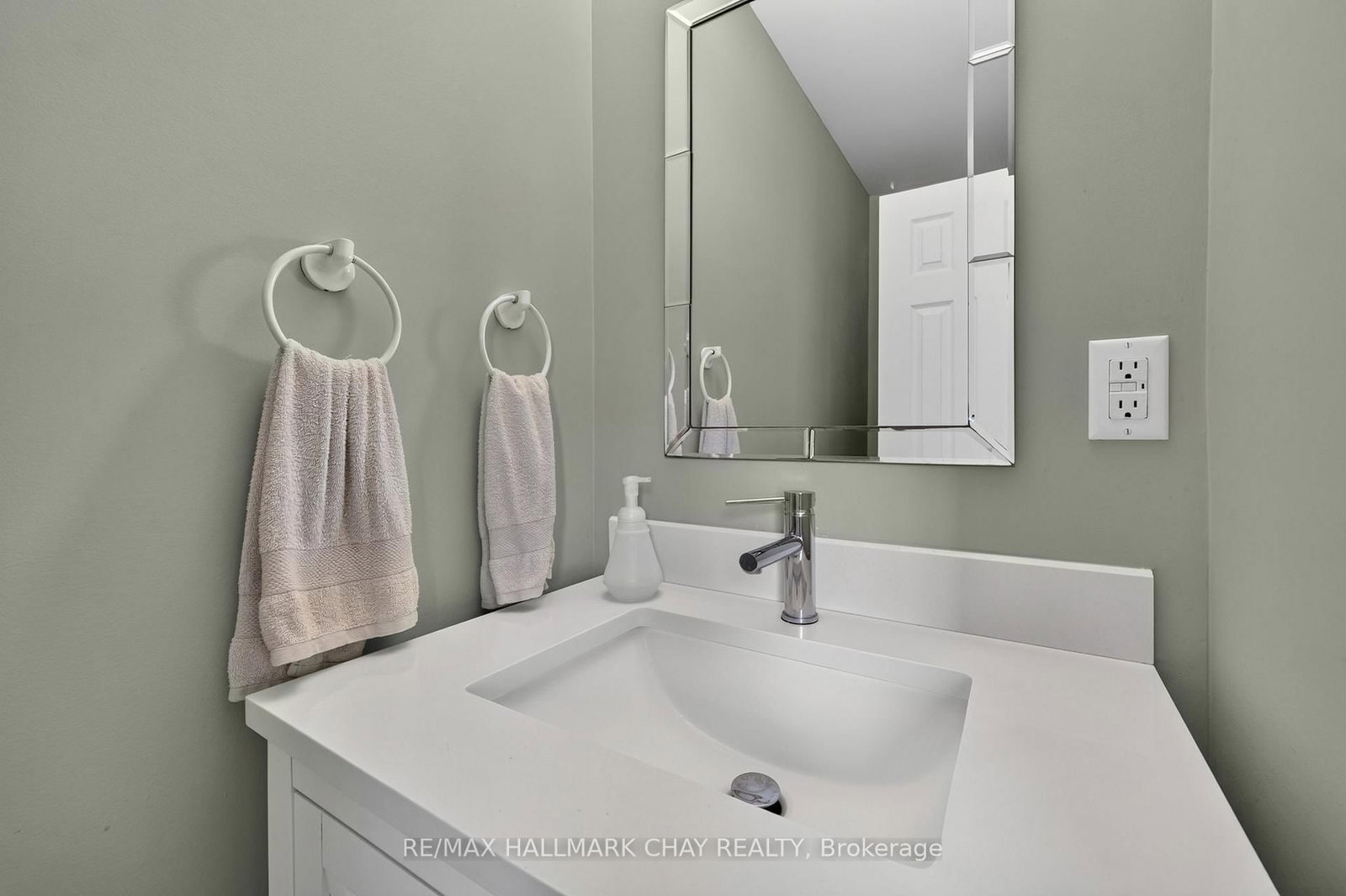 243 Letitia Street • Barrie, ON photo 31