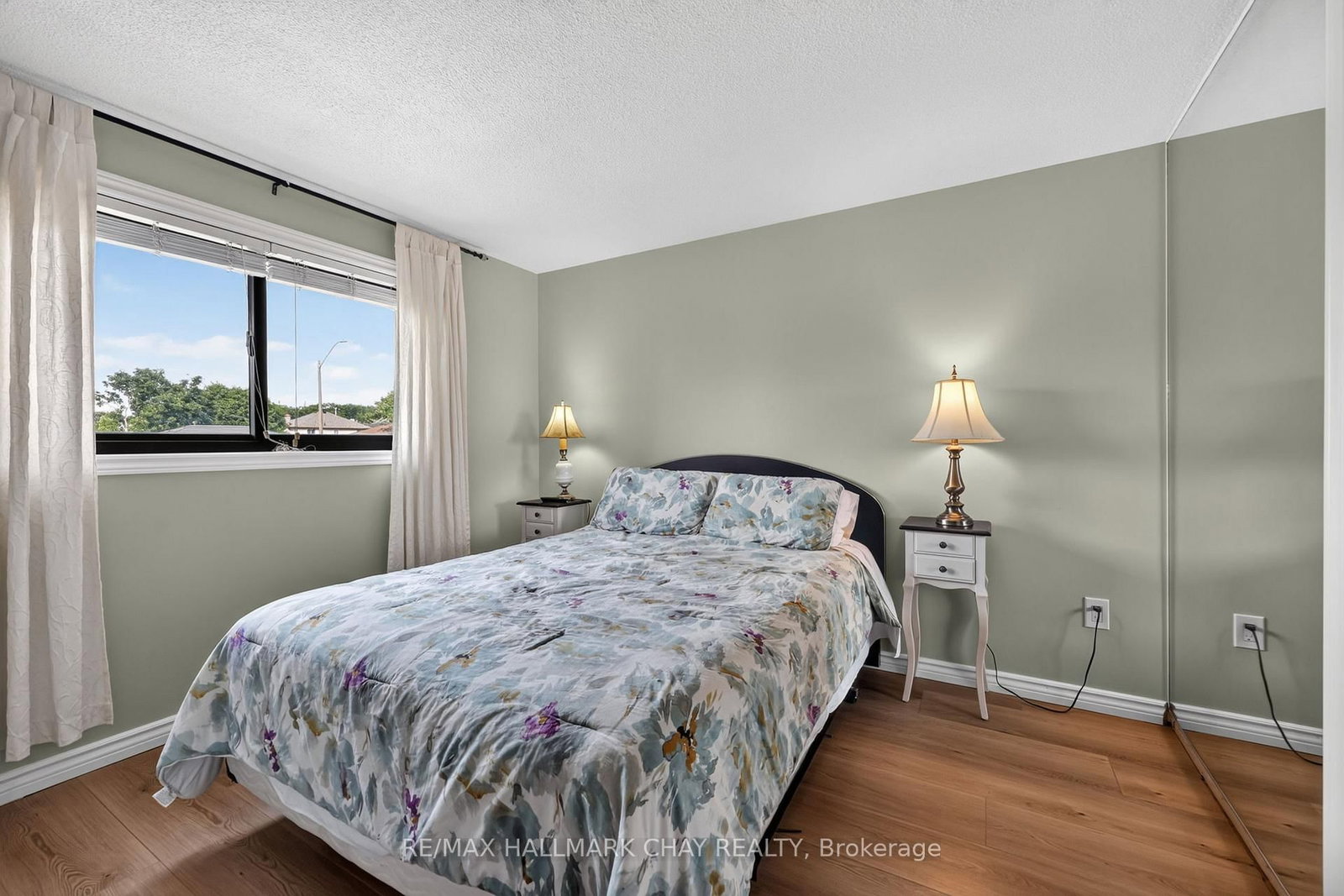 243 Letitia Street • Barrie, ON photo 32