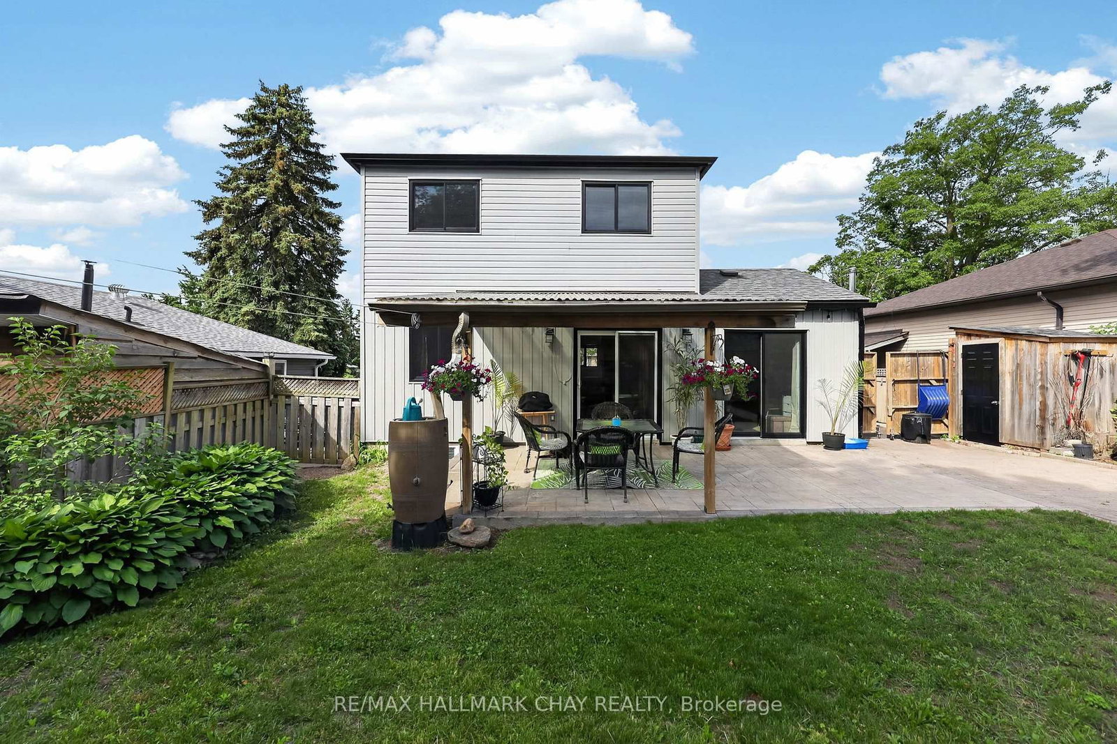 243 Letitia Street • Barrie, ON photo 6