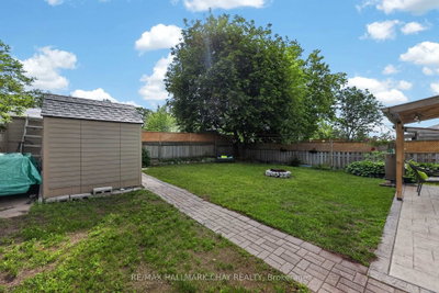 243 Letitia Street • Barrie, ON photo 8