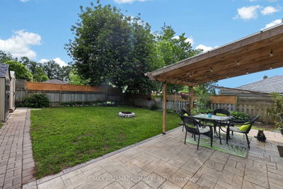 243 Letitia Street • Barrie, ON photo 9