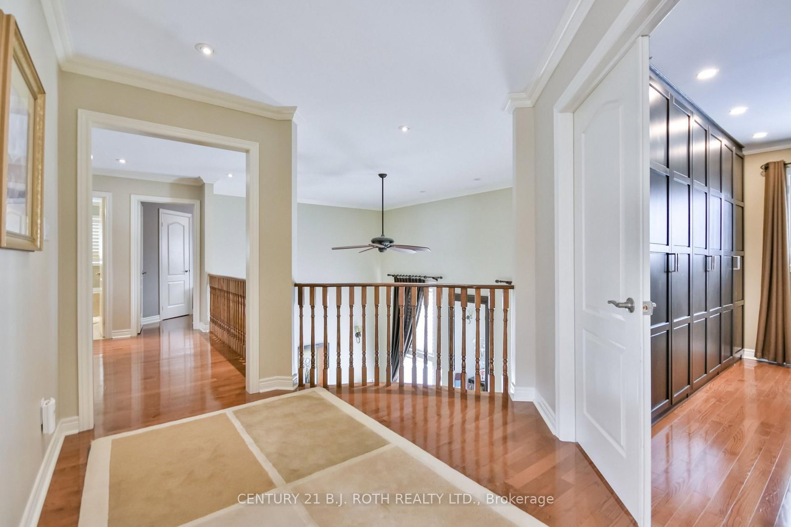 38 Camelot Square • Barrie, ON photo 15