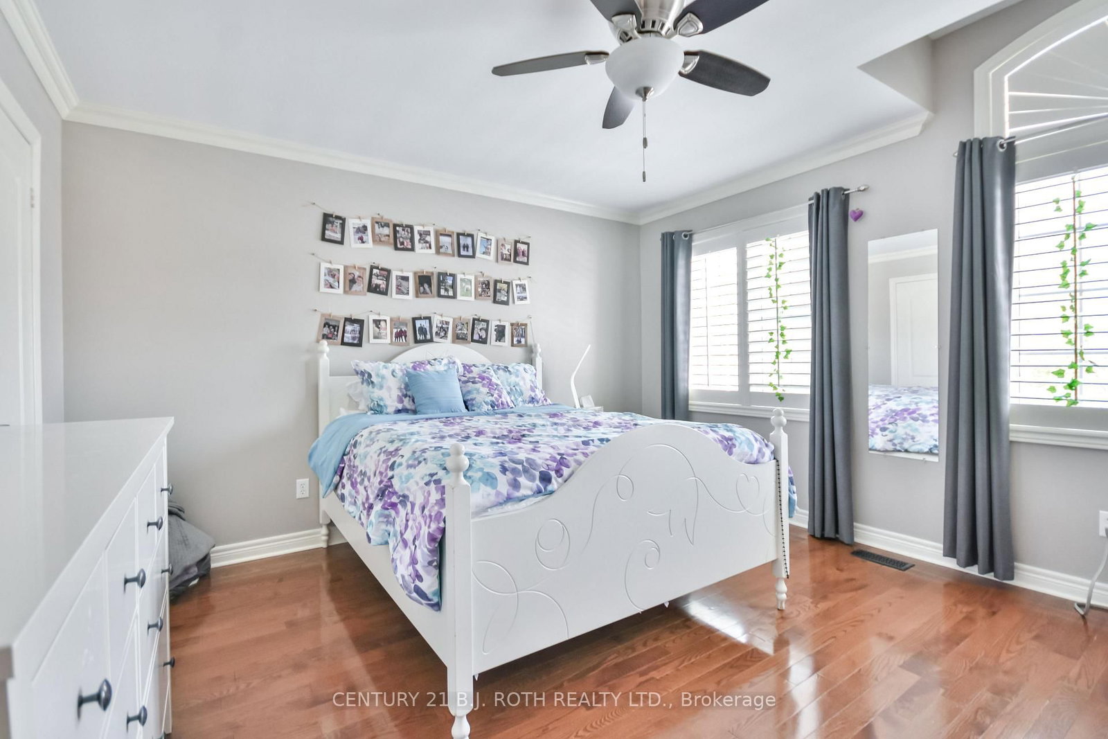 38 Camelot Square • Barrie, ON photo 16