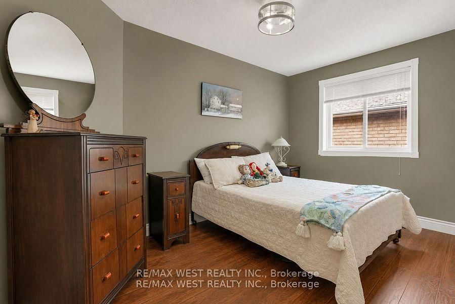37 Kell Place • Barrie, ON photo 11