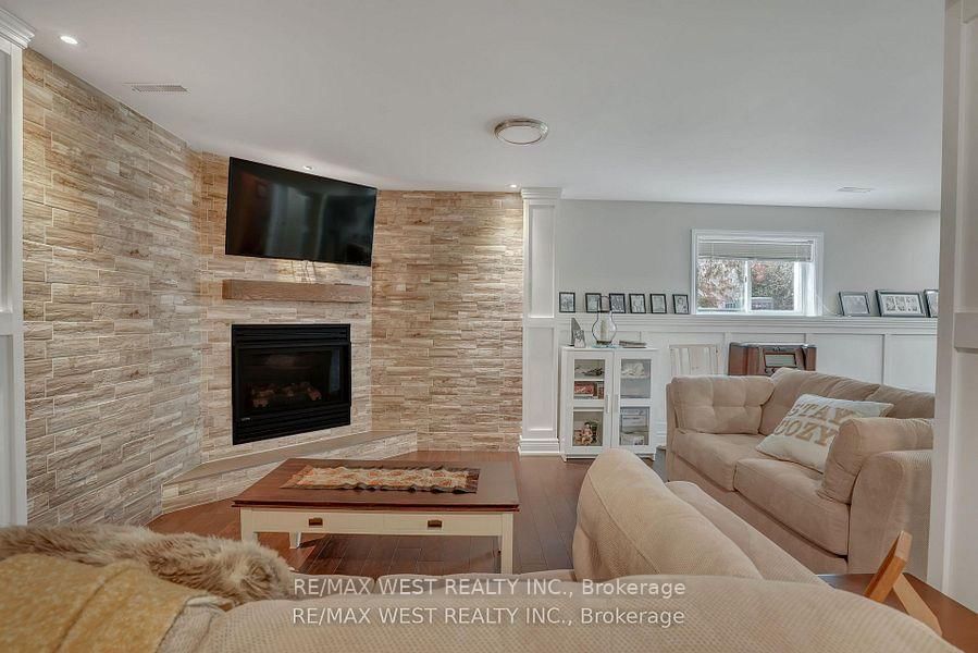 37 Kell Place • Barrie, ON photo 13