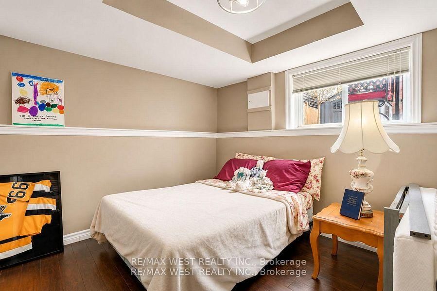 37 Kell Place • Barrie, ON photo 14