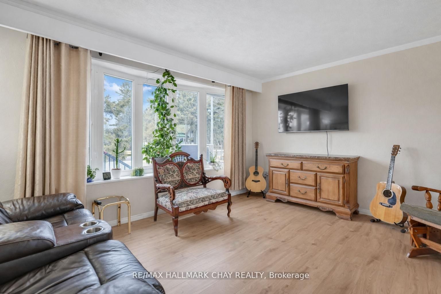 8315 93 Highway • Tiny, ON photo 11