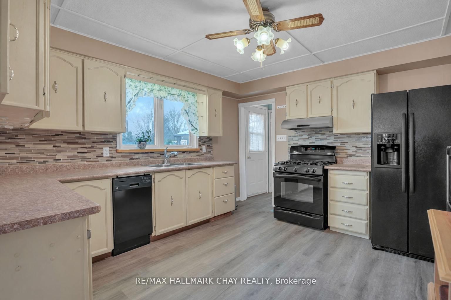 8315 93 Highway • Tiny, ON photo 6