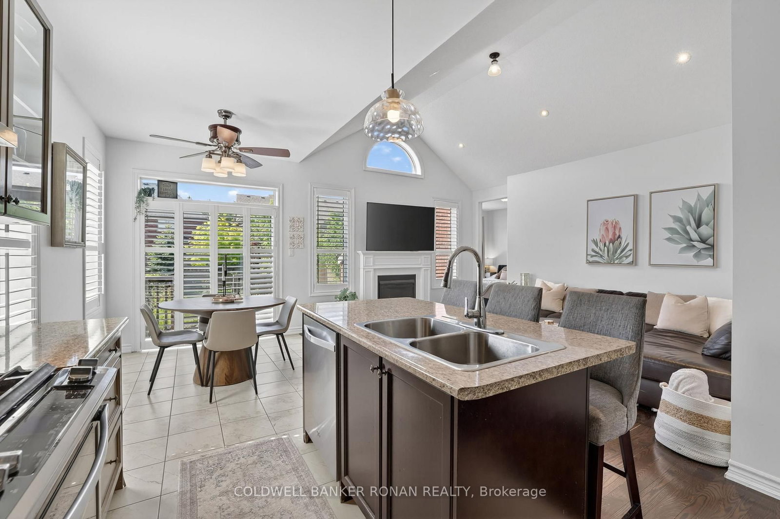 19 Cameron Street • Springwater, ON photo 14