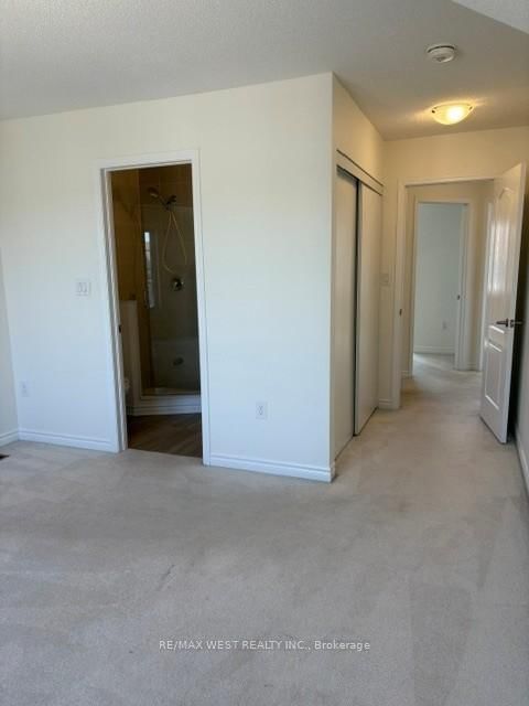 16 Hills Thistle Drive • Wasaga Beach, ON photo 6