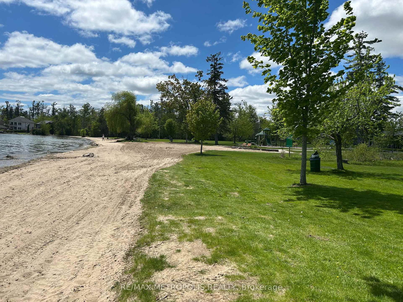 593 Lakeshore Road E • Oro-Medonte, ON photo 11