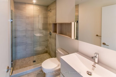 39 Mary Street • #1210 • Barrie, ON photo 8